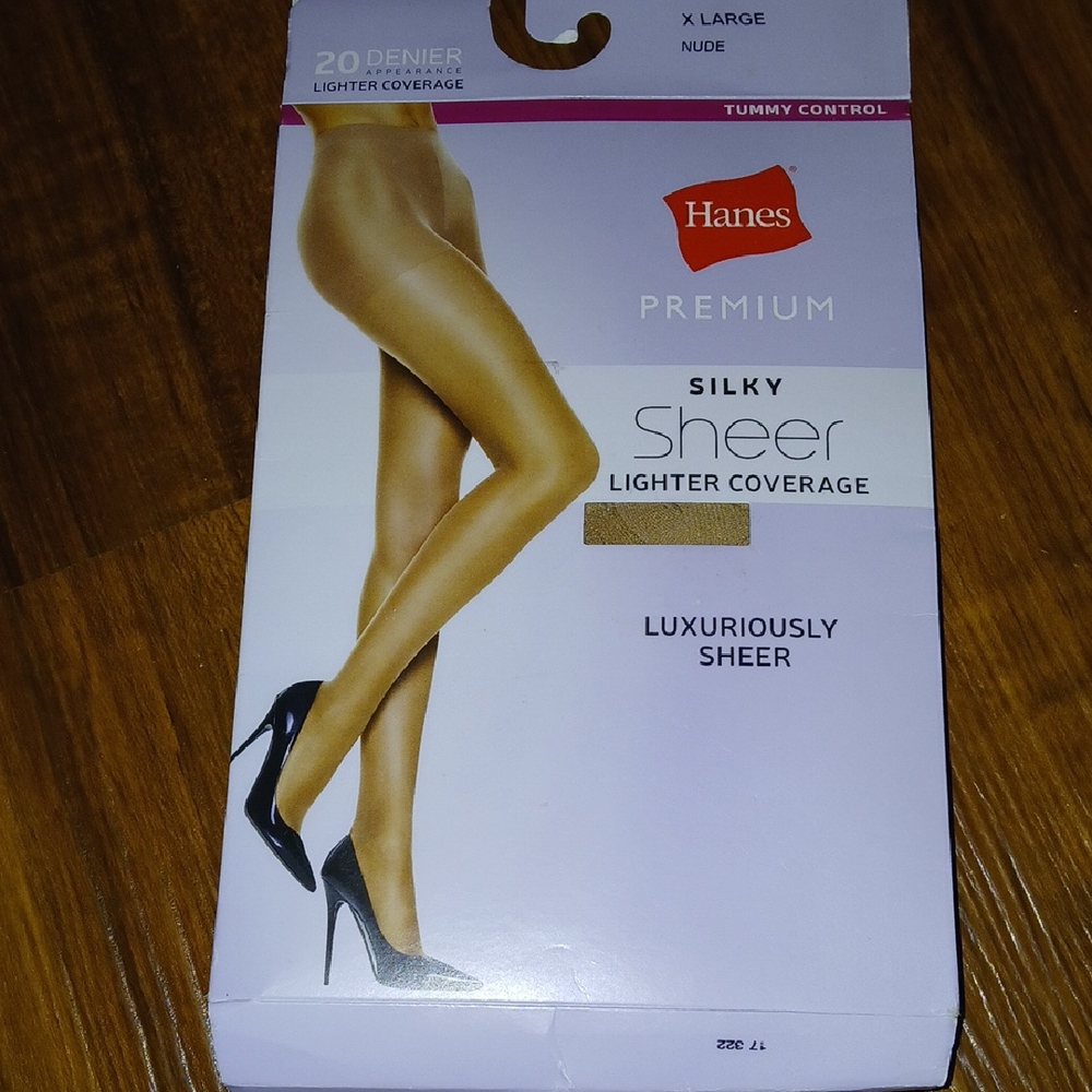 Hanes Silky Sheer Hosiery - Light Nude